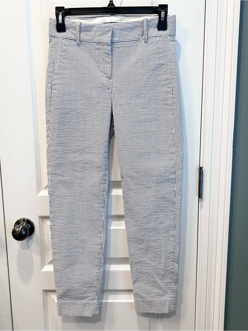 J. Crew 375 Blue White Striped Stretch Seersucker Cropped Tailor Pants Sz. 0